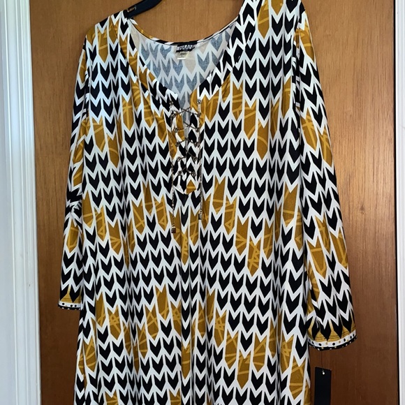 •HAANI•NWT WOMENS IVORY, BLACK & GOLD BOHO TRIBAL ARROW PRINT MIDI DRESS SIZE 2X - Picture 6 of 9